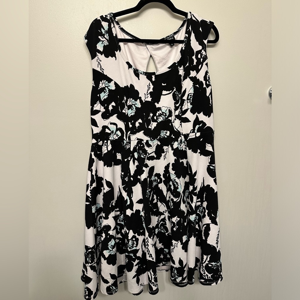 Black and White Floral Swing Dress from Torrid